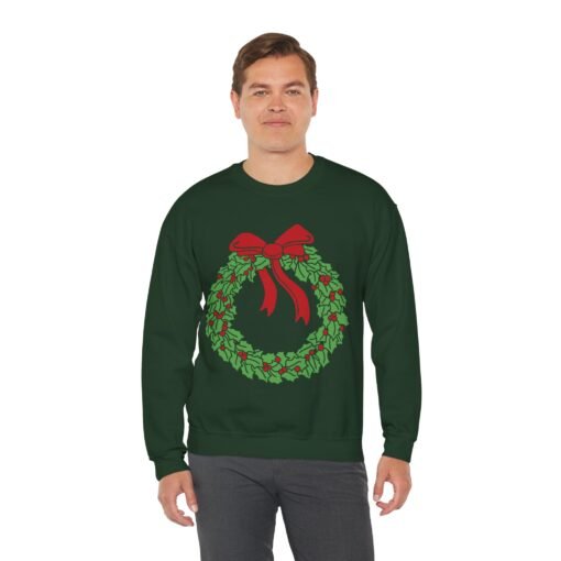 🎄 Holiday Wreath Unisex Sweatshirt – Cozy Up in Classic Christmas Style - Image 8