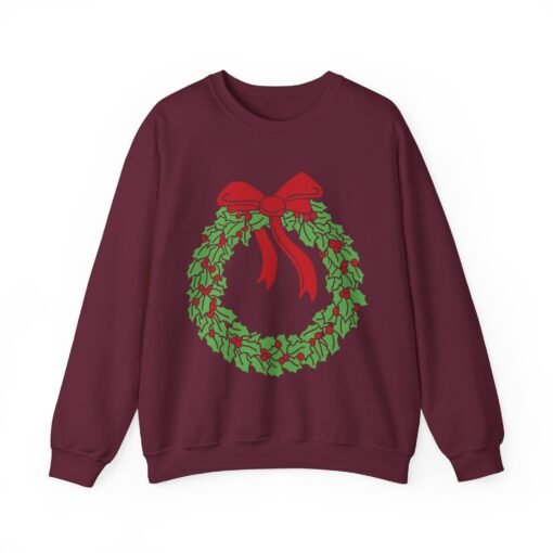 🎄 Holiday Wreath Unisex Sweatshirt – Cozy Up in Classic Christmas Style - Image 10