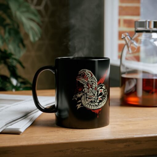 👶👽 Xenomorph Baby Black Mug – Cute, Creepy, and Caffeinated - Image 6