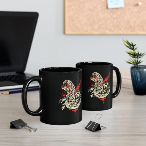 👶👽 Xenomorph Baby Black Mug – Cute, Creepy, and Caffeinated - Image 7
