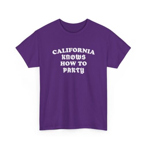 "California Knows How to Party" Unisex T-Shirt – West Coast Vibes - Image 28