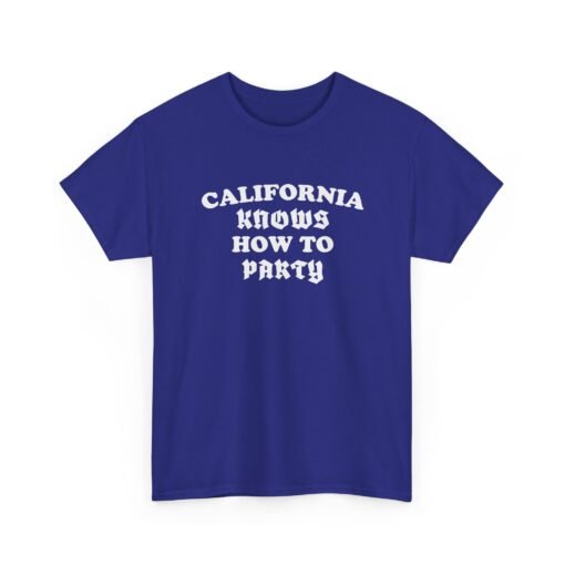 "California Knows How to Party" Unisex T-Shirt – West Coast Vibes - Image 27
