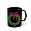 ☕ Holiday Wreath Black Mug – Classic Cheer in Every Sip